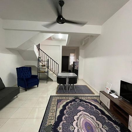 D'Cahaya Homestay Batu Pahat Eksteriør bilde